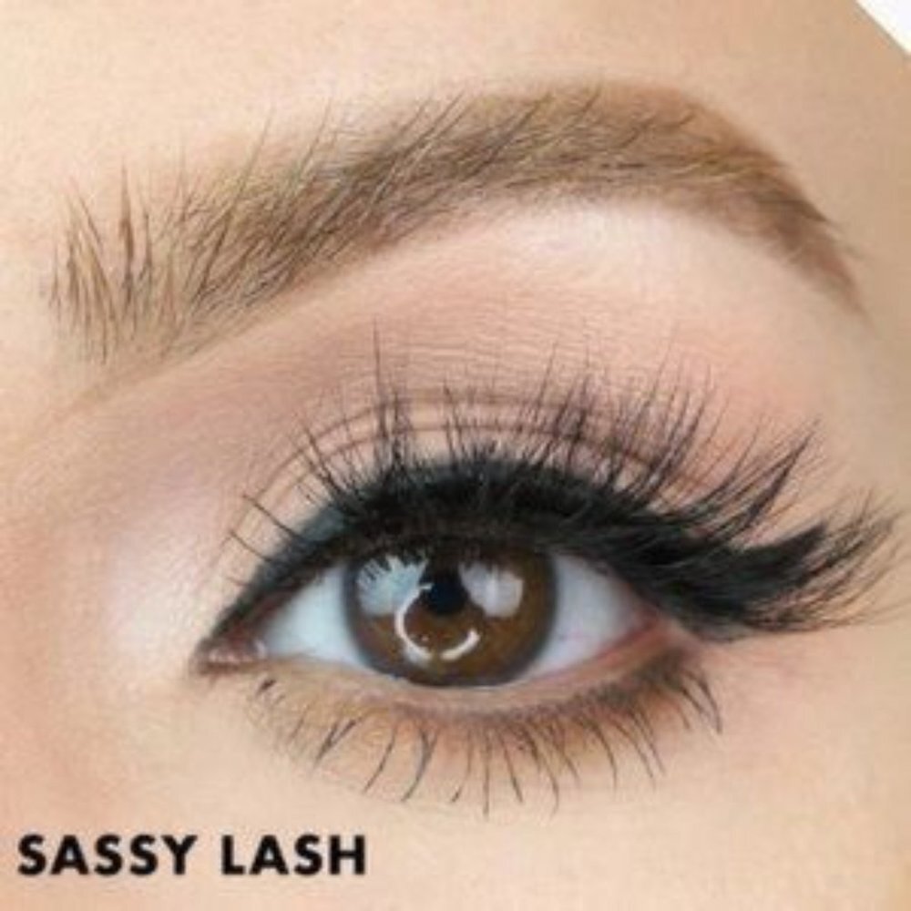 MOXIELASH “MAGNETIC” Lashes & Liner Bundle - Picture 2 of 12